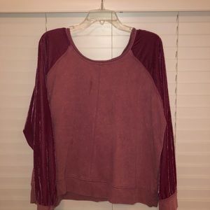 Umgee Sweatshirt with Velvet Sleeves